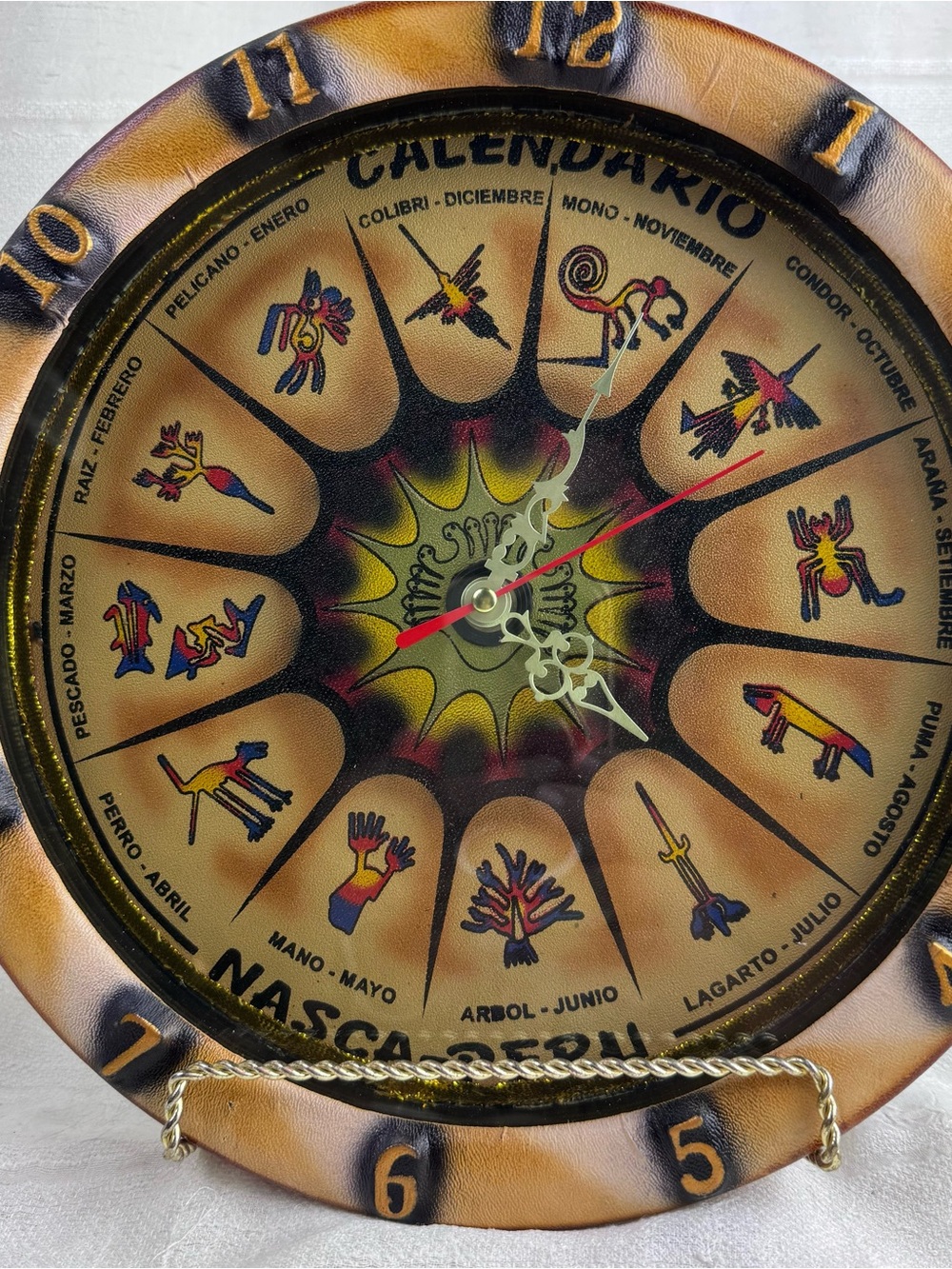 VTG Peruvian Nazca Lines Geoglyphs Leather Nazca Motif Clock